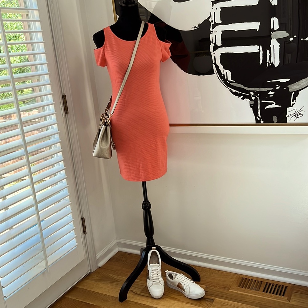 Guess Peach Cold-Shoulder Bodycon Dress, Size S